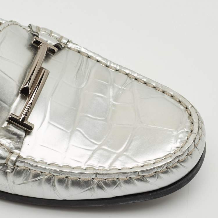 Pre Owned Tod's Silver Croc Embossed Leather Slip On Loafers Size 38