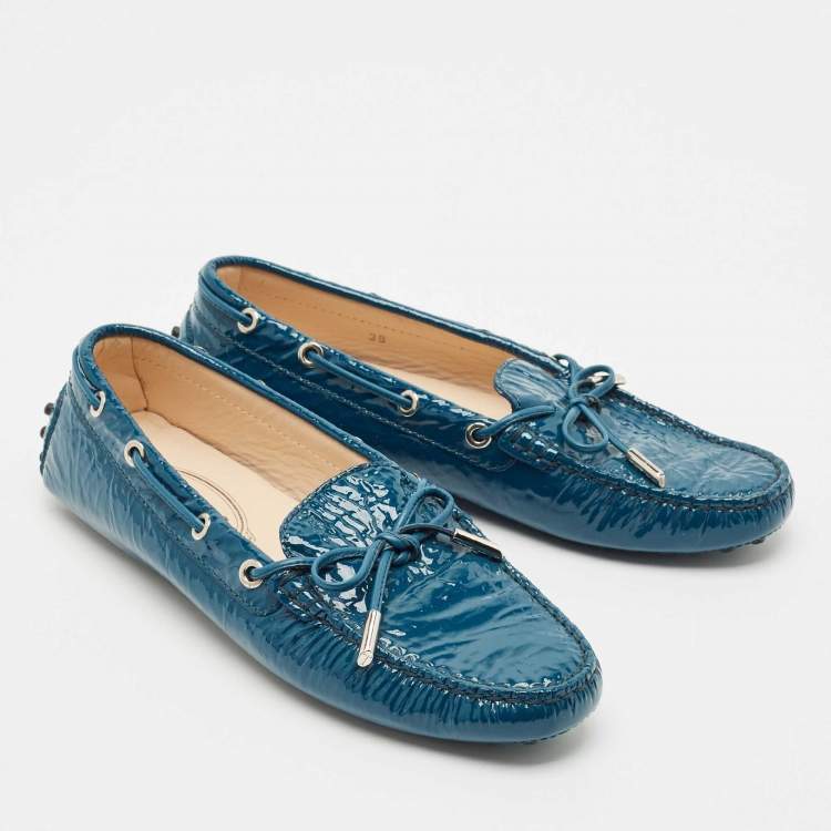 Pre Owned Tod's Blue Patent Leather Bow Slip On Loafers Size 38