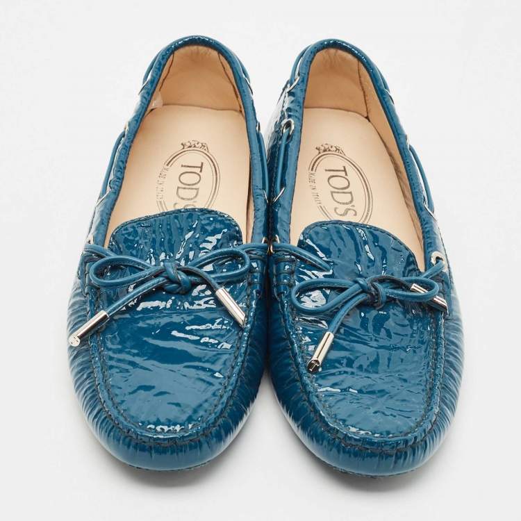 Pre Owned Tod's Blue Patent Leather Bow Slip On Loafers Size 38