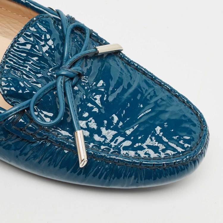 Pre Owned Tod's Blue Patent Leather Bow Slip On Loafers Size 38