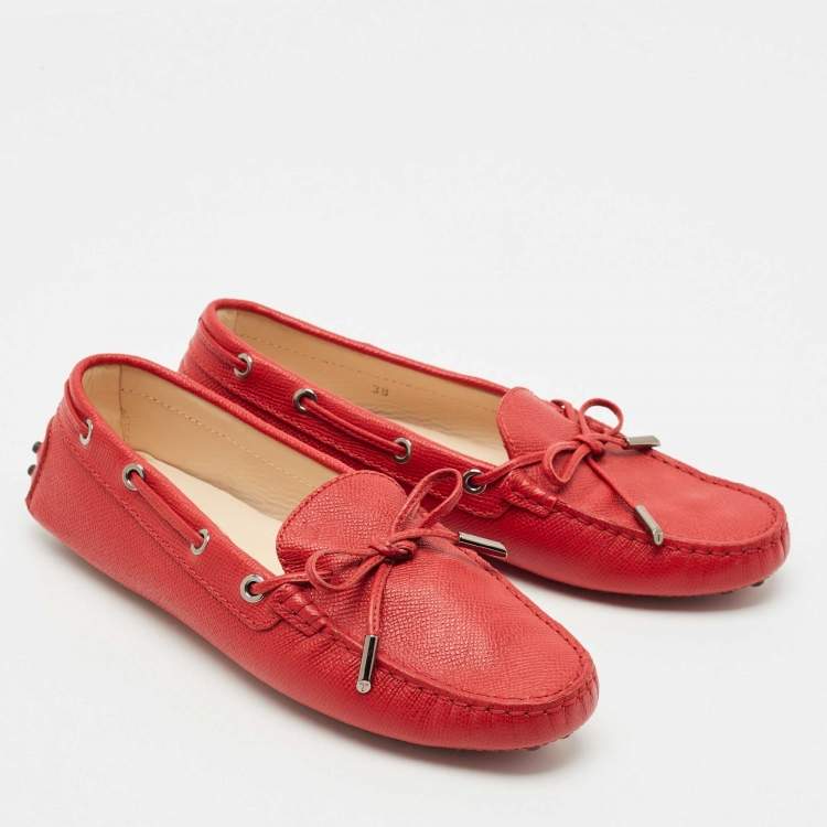 Pre Owned Tod's Red Leather Bow Slip On Loafers Size 38