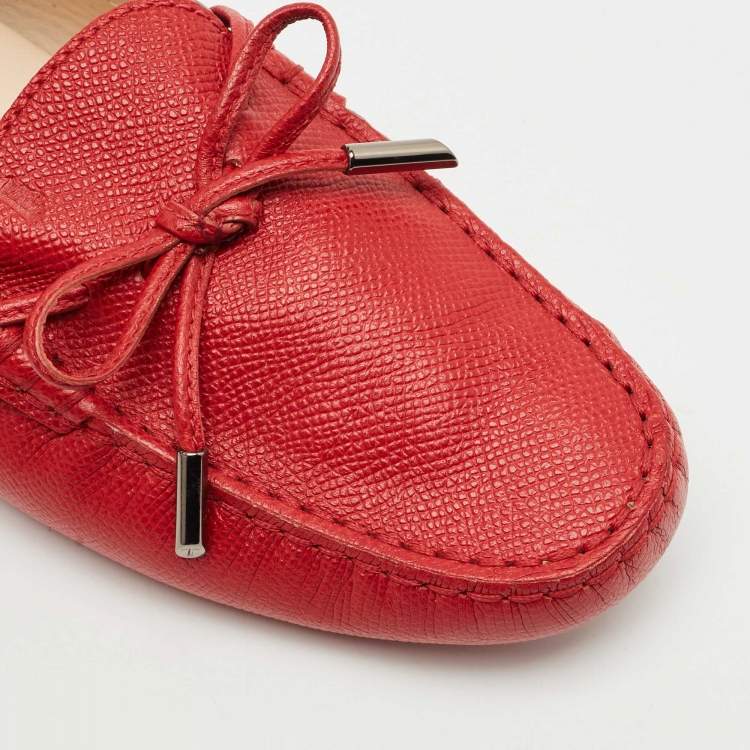 Pre Owned Tod's Red Leather Bow Slip On Loafers Size 38
