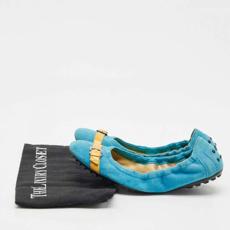 Pre Owned Tod's Blue/Yellow Suede and Patent Leather Trim Buckle Detail Scrunch Ballet Flats Size 36