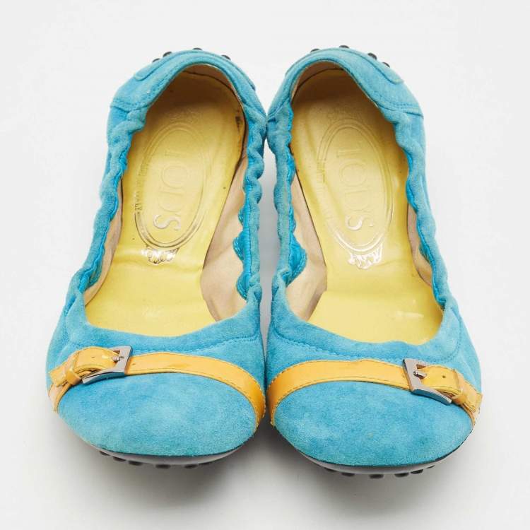 Pre Owned Tod's Blue/Yellow Suede and Patent Leather Trim Buckle Detail Scrunch Ballet Flats Size 36