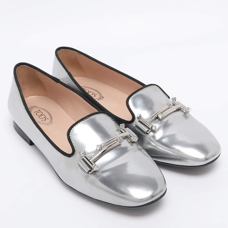 Pre Owned Tod's Silver Leather Double T-Smoking Slippers Size 35.5