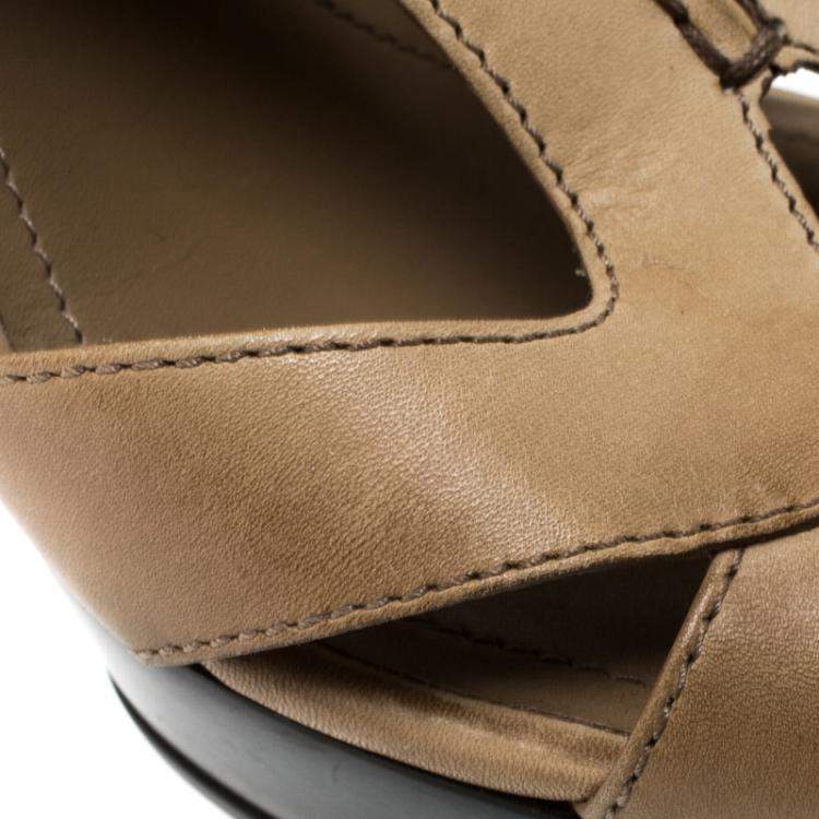 Pre Owned Tod's Beige Leather Cut Out Sandals Size 39.5