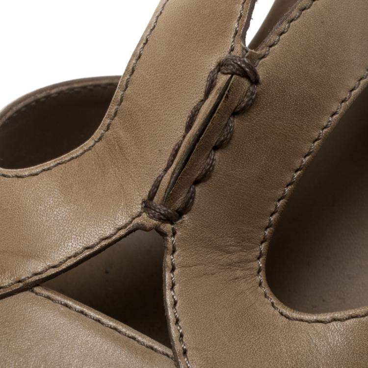 Pre Owned Tod's Beige Leather Cut Out Sandals Size 39.5