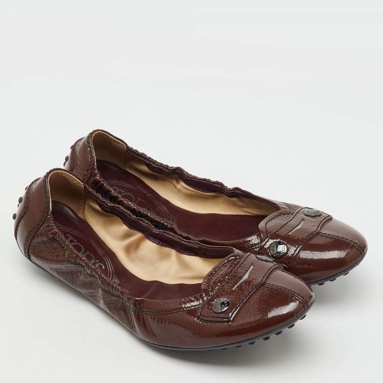 Pre Owned Tod's Dark Brown Patent Leather Scrunch Ballet Flats Size 37