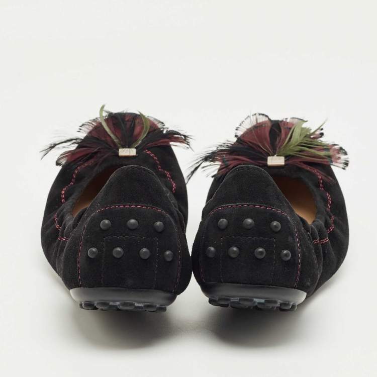 Pre Owned Tod's Black Suede Scrunch Feather Embellish Ballet Flats Size 39