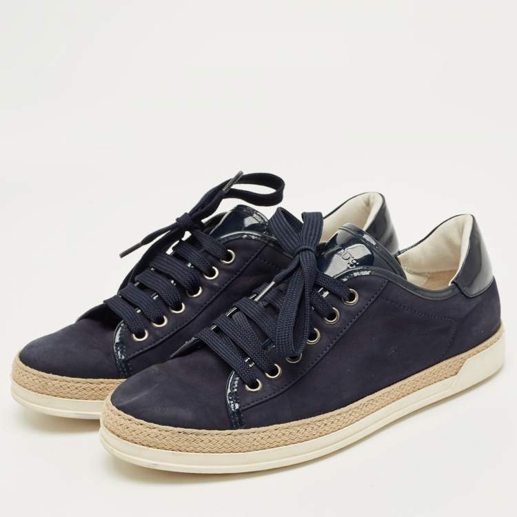 مملوكة مسبقًا Tod's Navy Blue Nubuck Leather and Patent Leather Lace Up Sneakers Size 36