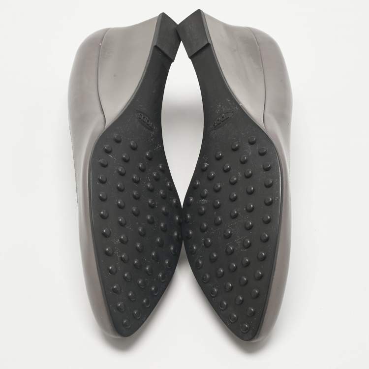 Pre Owned Tod's Grey Leather Wedge Pumps Size 40.5