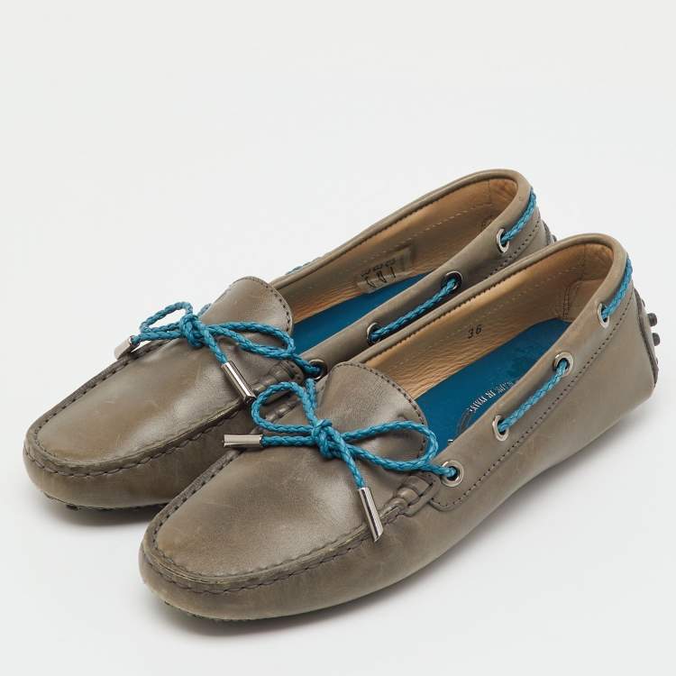 Pre Owned Tod's Grey/Blue Leather Gommino Bow Slip On Loafers Size 36