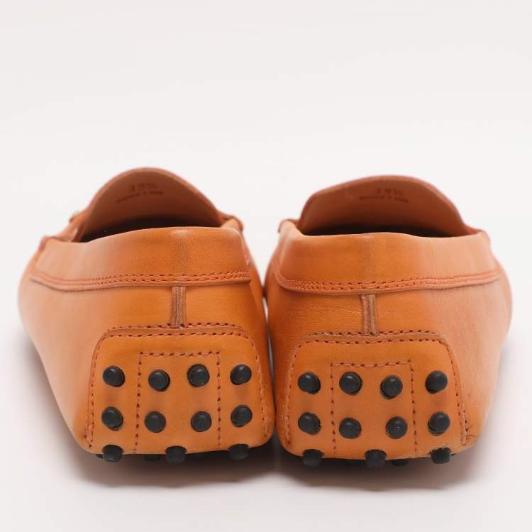 Pre Owned Tod's Tan Leather Loafers Size 39.5