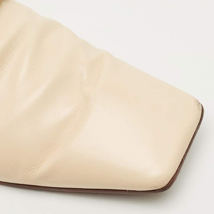 Pre Owned Tod's Beige Leather Slip On Loafers Size 40