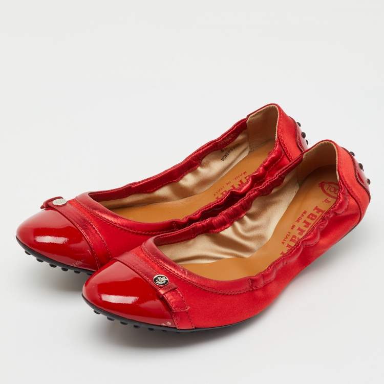 Pre Owned Tod’s For Ferrari Red Patent Leather and Satin Scrunch Ballet Flats Size 38