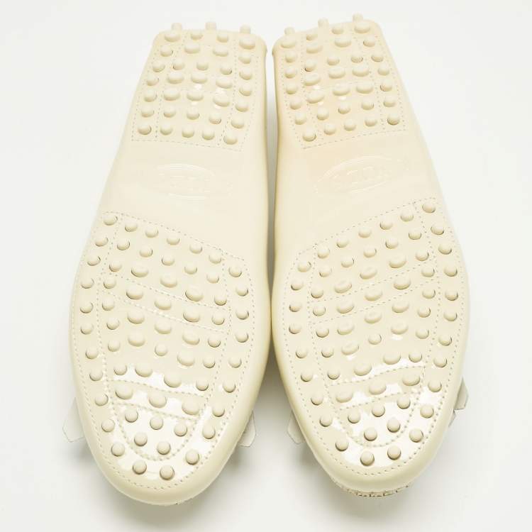 Pre Owned Tod's Blush Cream/White Patent and Leather Fringe Detail Loafers Size 39
