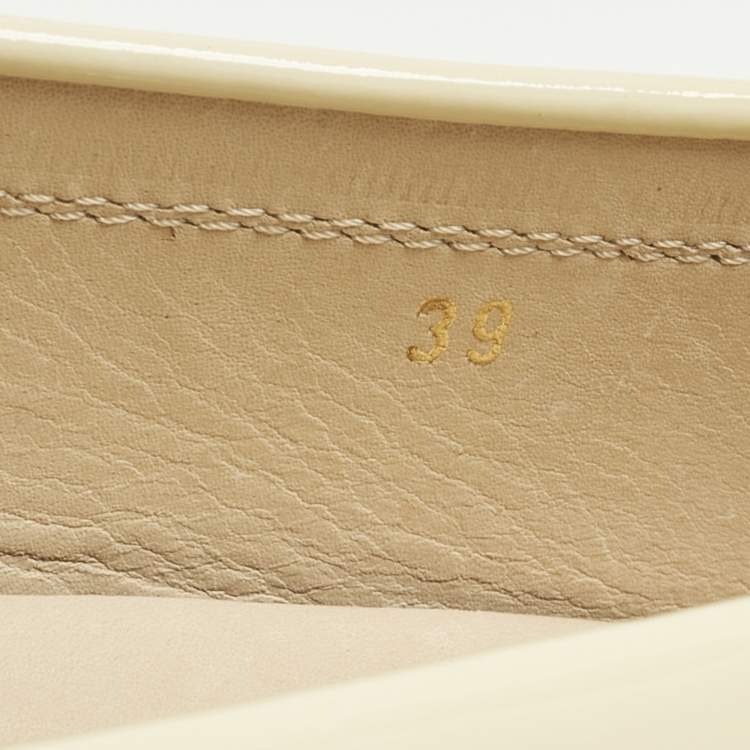 Pre Owned Tod's Blush Cream/White Patent and Leather Fringe Detail Loafers Size 39
