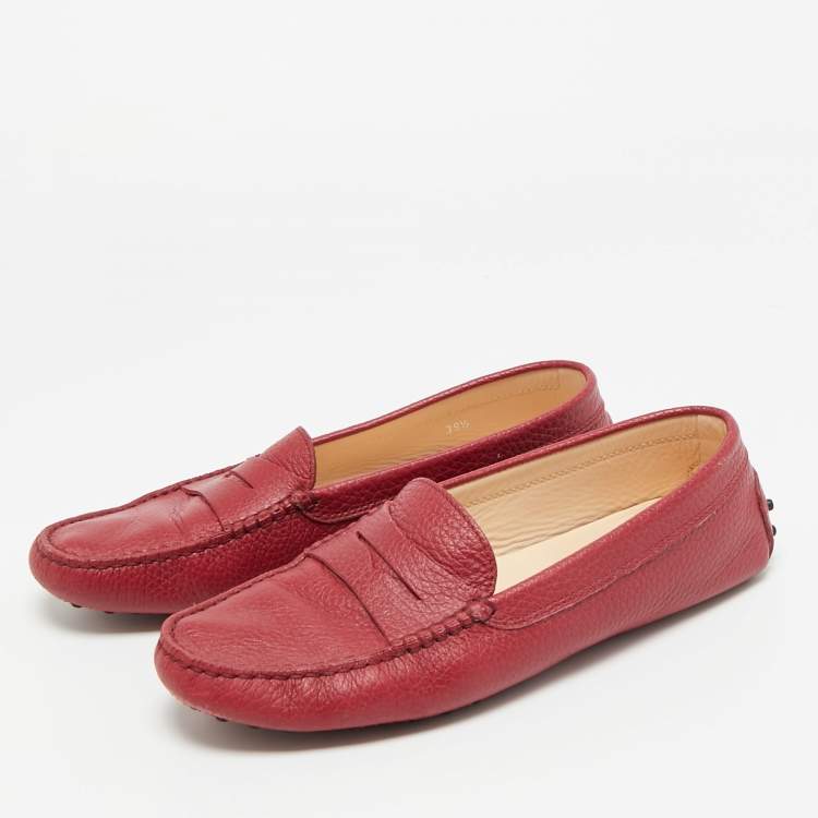 Pre Owned Tod's Red Leather Gommino Slip On Loafers Size 39.5
