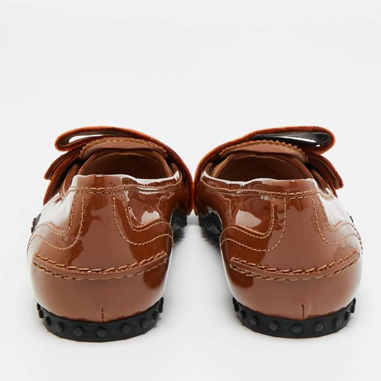 Pre Owned Tod's Size 35.5 Brown Patent Leather Bow Loafers