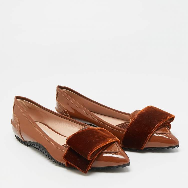 Pre Owned Tod's Size 35.5 Brown Patent Leather Bow Loafers