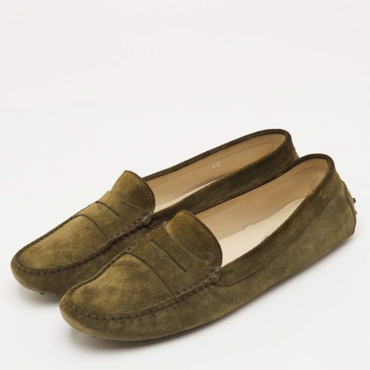 مملوكة مسبقًا Tod's Gommino Size 42 Green Nubuck Leather Driver Loafers