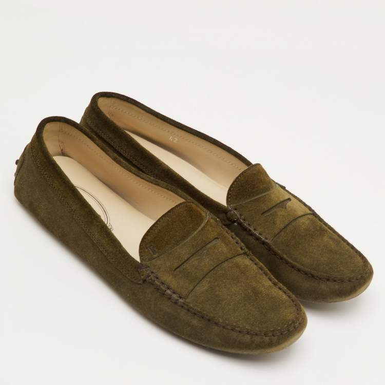 مملوكة مسبقًا Tod's Gommino Size 42 Green Nubuck Leather Driver Loafers