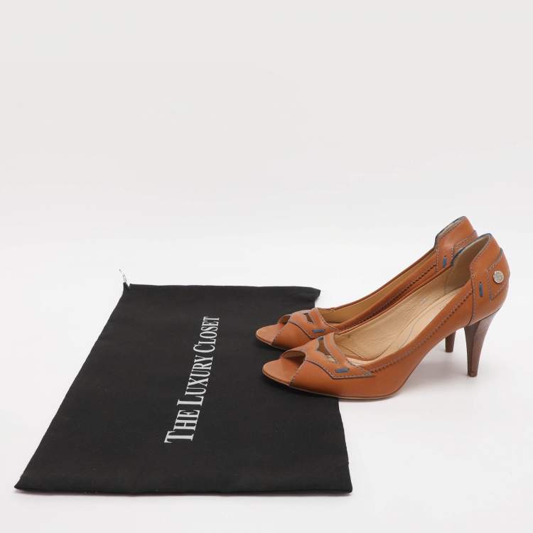Pre Owned Tod's Size 37 Brown Patent Leather Peep Toe Pumps