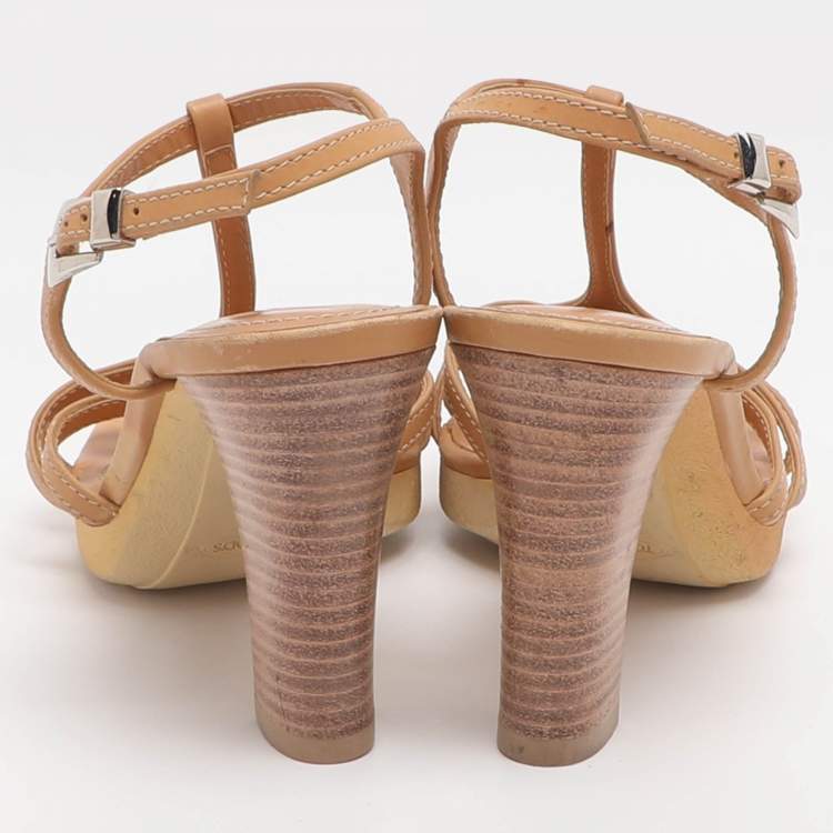 Pre Owned Tod's Size 37 Tan Leather T-Strap Sandals