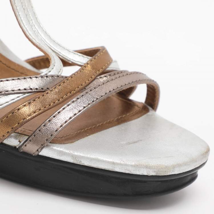 Pre Owned Tod's Size 37.5 Metallic Leather T-Strap Sandals