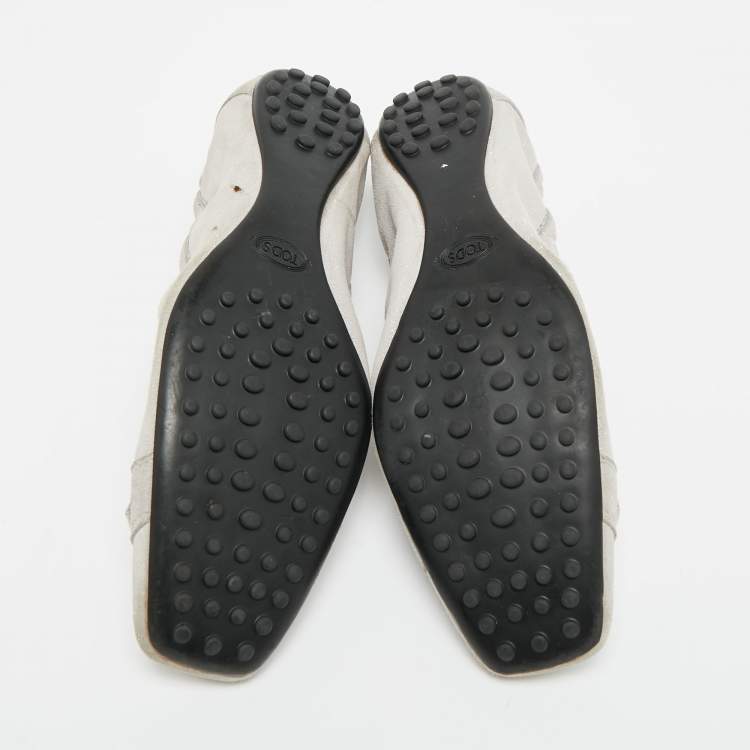 Pre Owned Tod's Size 37 Silver Leather and Shimmer Suede Braided Scrunch Ballet Flats