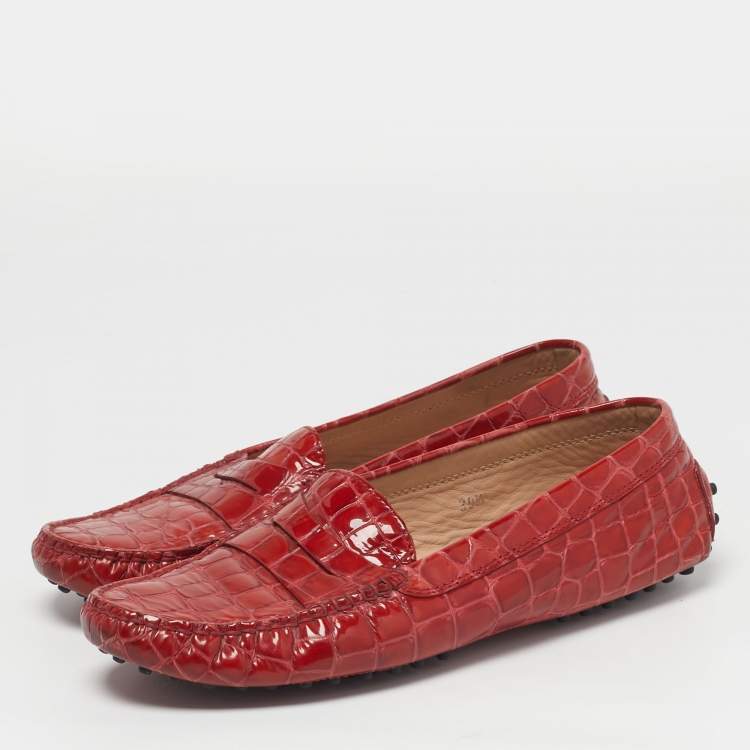 Pre Owned Tod's Size 39.5 Red Croc Embossed Patent Leather Penny Loafers