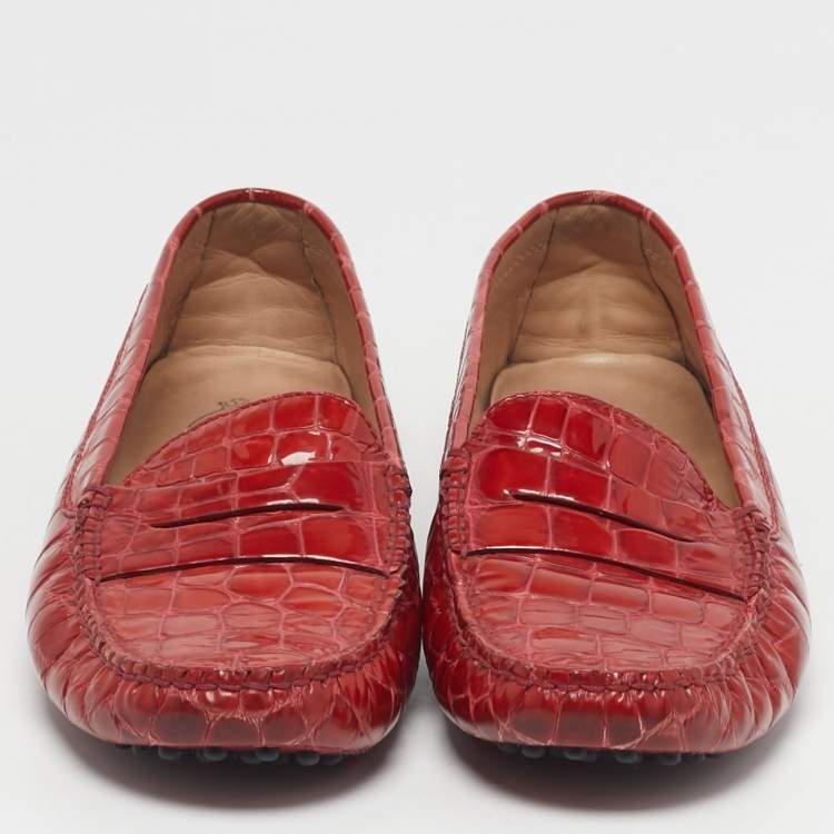 Pre Owned Tod's Size 39.5 Red Croc Embossed Patent Leather Penny Loafers