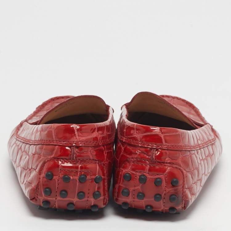 Pre Owned Tod's Size 39.5 Red Croc Embossed Patent Leather Penny Loafers