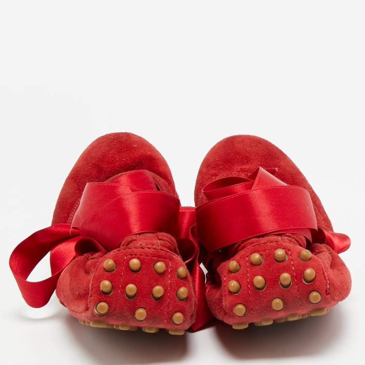Pre Owned Tod's Cherry Size 38.5 Red Suede Ankle Wrap Scrunch Ballet Flats