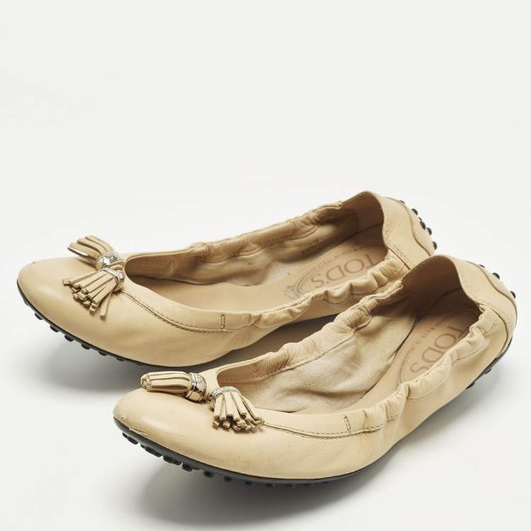 Pre Owned Tod's Scrunch Size 37 Beige Leather Ballet Flats