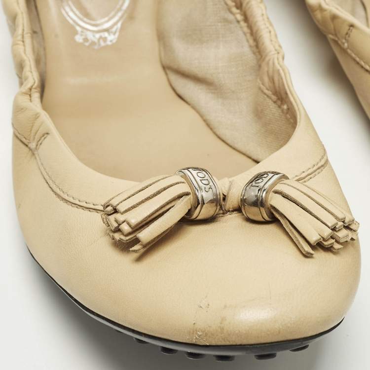 Pre Owned Tod's Scrunch Size 37 Beige Leather Ballet Flats