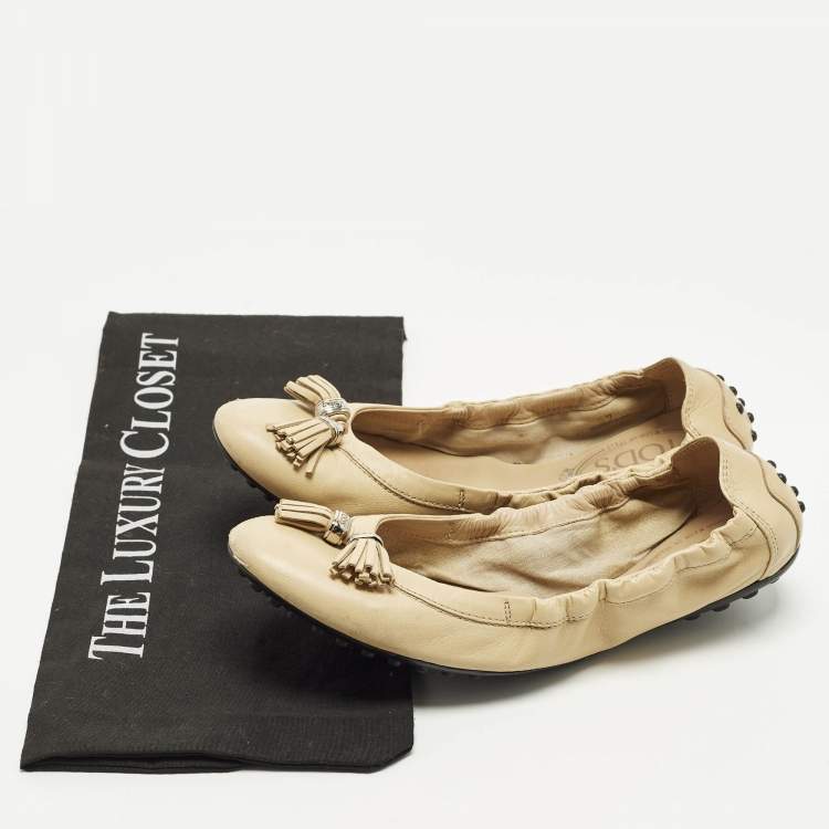 Pre Owned Tod's Scrunch Size 37 Beige Leather Ballet Flats