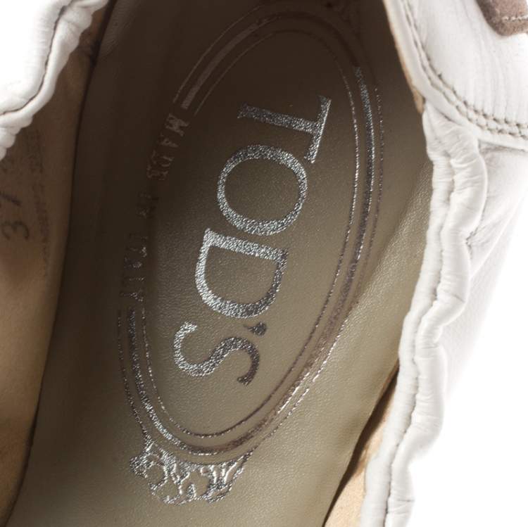 مملوكة مسبقًا Tod's White Leather And Beige Cap Toe Buckle Detail Ballet Flats Size 37.5
