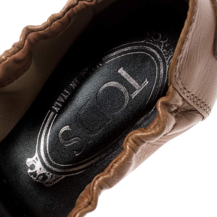 Pre Owned Tod's Beige/Brown Leather Studded Scrunch Ballet Flat Size 37