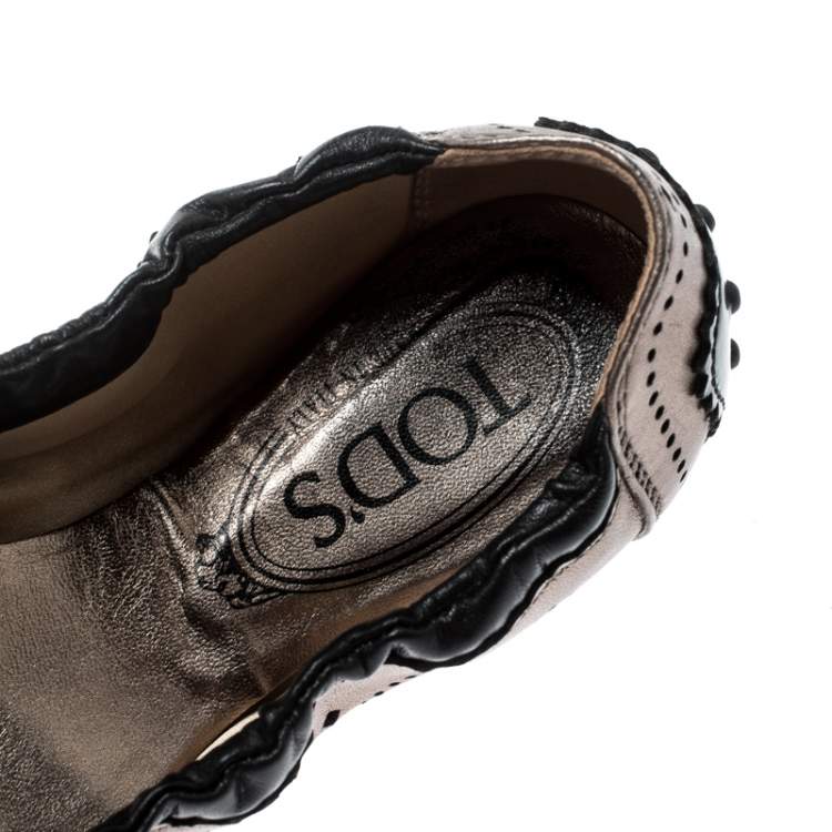 Pre Owned Tod's Black And Metallic Grey Brogue Leather Tassel Cap Toe Scrunch Ballet Flats Size 37