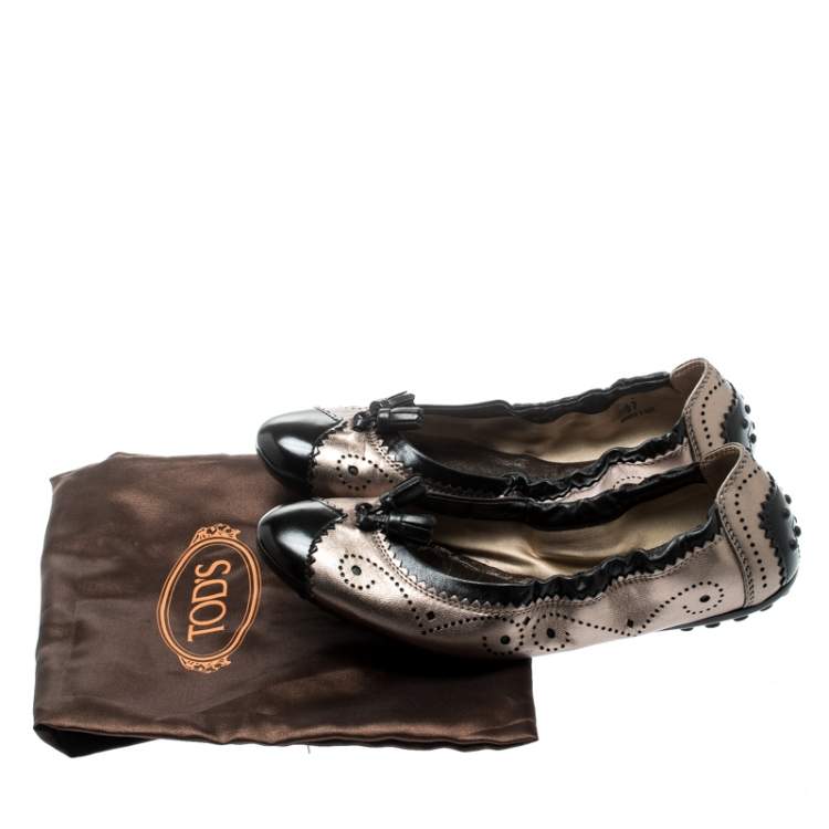 Pre Owned Tod's Black And Metallic Grey Brogue Leather Tassel Cap Toe Scrunch Ballet Flats Size 37