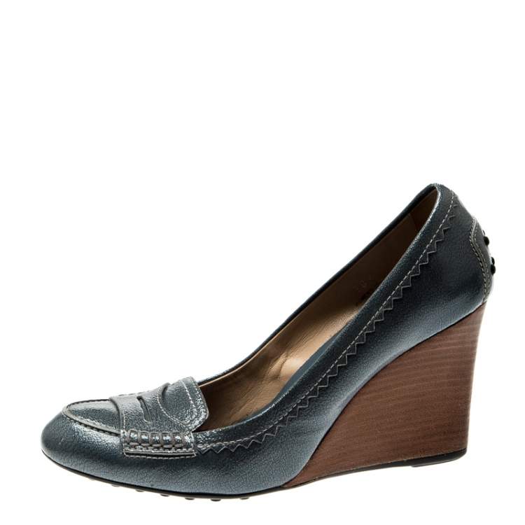 Pre Owned Tod's Blue Textured Leather Wedge Heel Penny Loafer Pumps Size 38.5