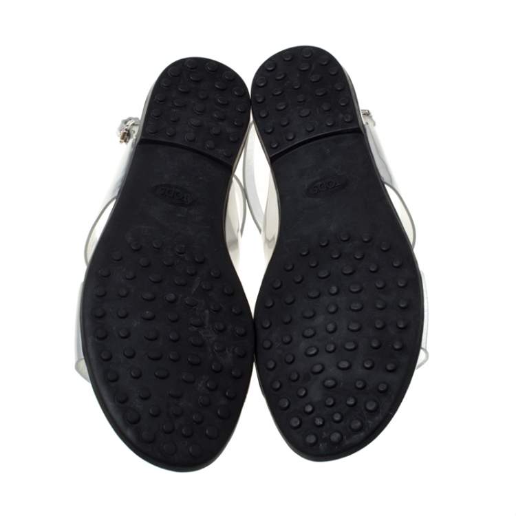 Pre Owned Tod's Metallic Silver Leather Flat Sandals Size 37.5