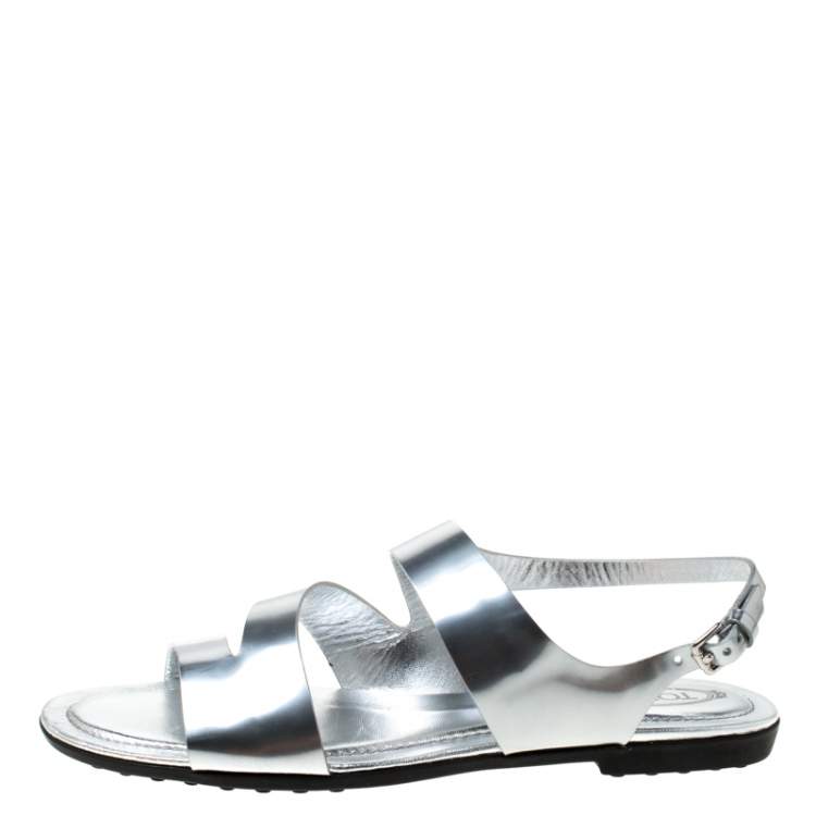 Pre Owned Tod's Metallic Silver Leather Flat Sandals Size 37.5