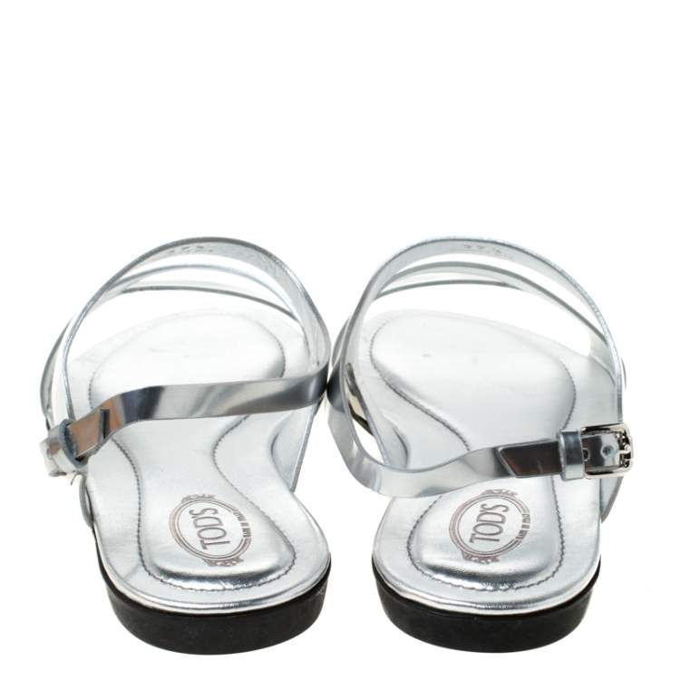 Pre Owned Tod's Metallic Silver Leather Flat Sandals Size 37.5