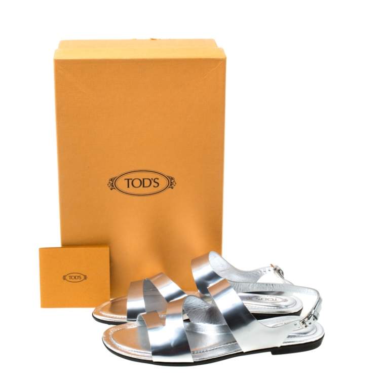 Pre Owned Tod's Metallic Silver Leather Flat Sandals Size 37.5