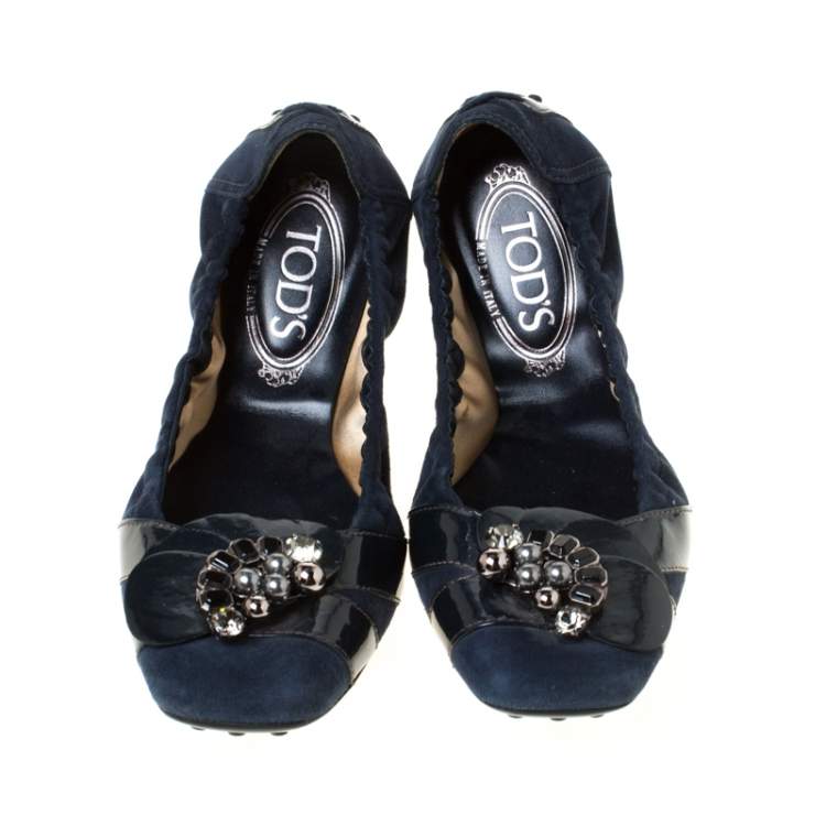 Pre Owned Tod's Navy Blue Embellished Suede Scrunch Ballet Flats Size 38.5