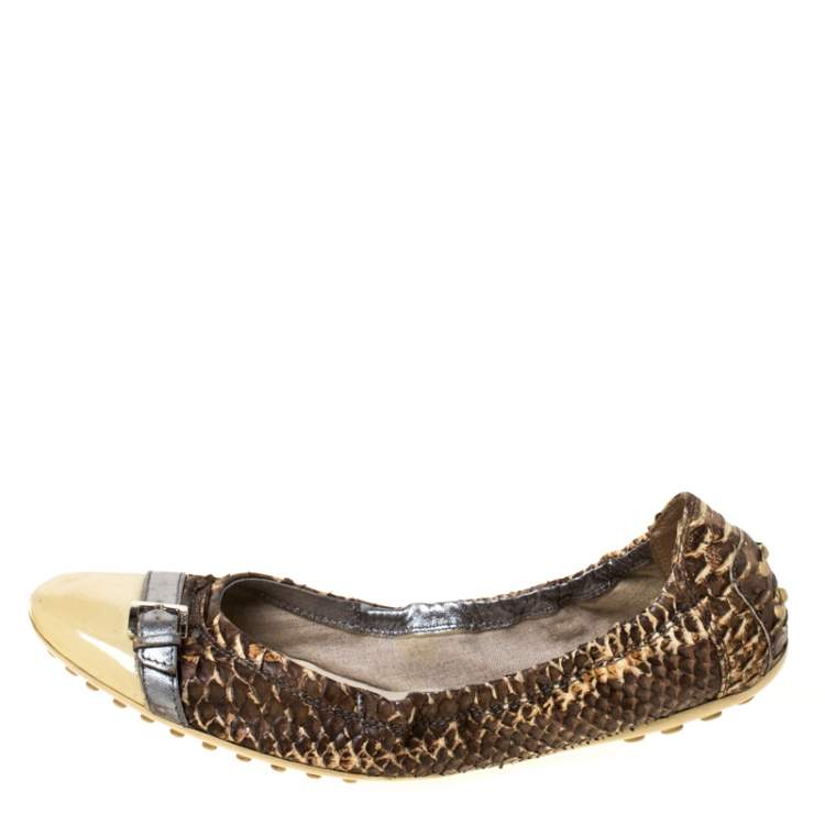Pre Owned Tod's Brown/Cream Python and Patent Leather Cap Toe Buckle Scrunch Ballet Flats Size 38