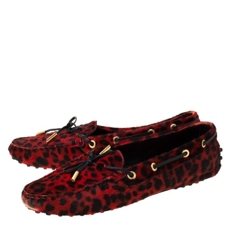 مملوكة مسبقًا Tod's Red Pony Hair Gommino Bow Loafers Size 38.5
