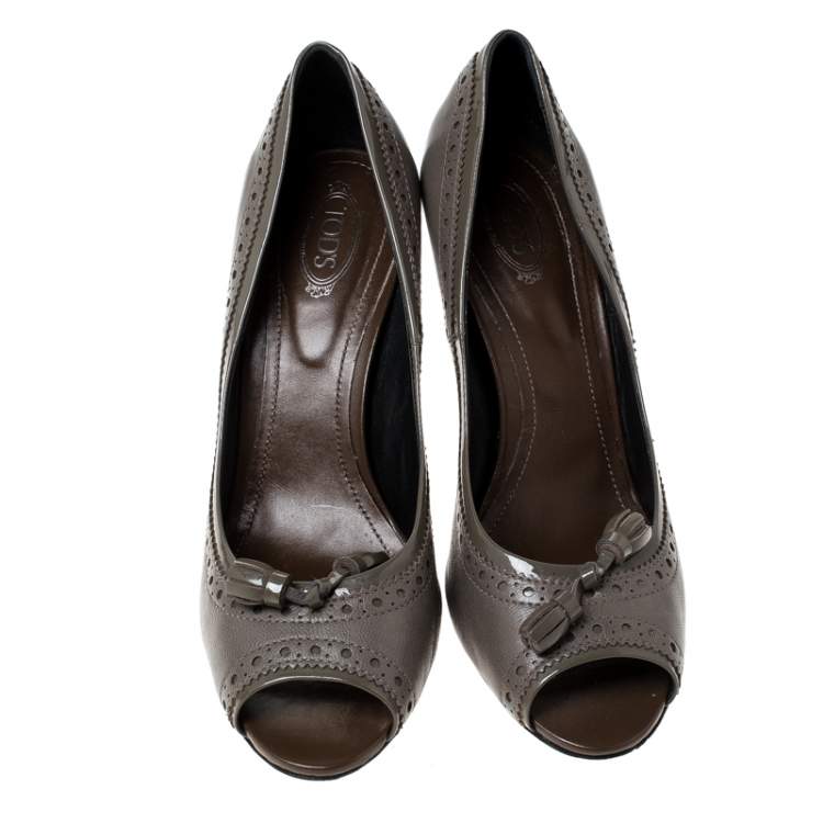 Pre Owned Tod's Grey Leather Tassel Peep Toe Pumps Size 39